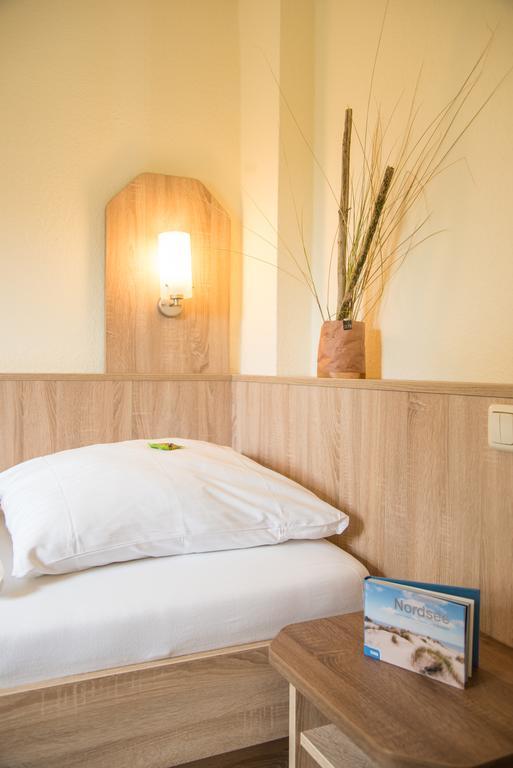 Duenen Stuuv Hotel Санкт Петер-Ординг Стая снимка