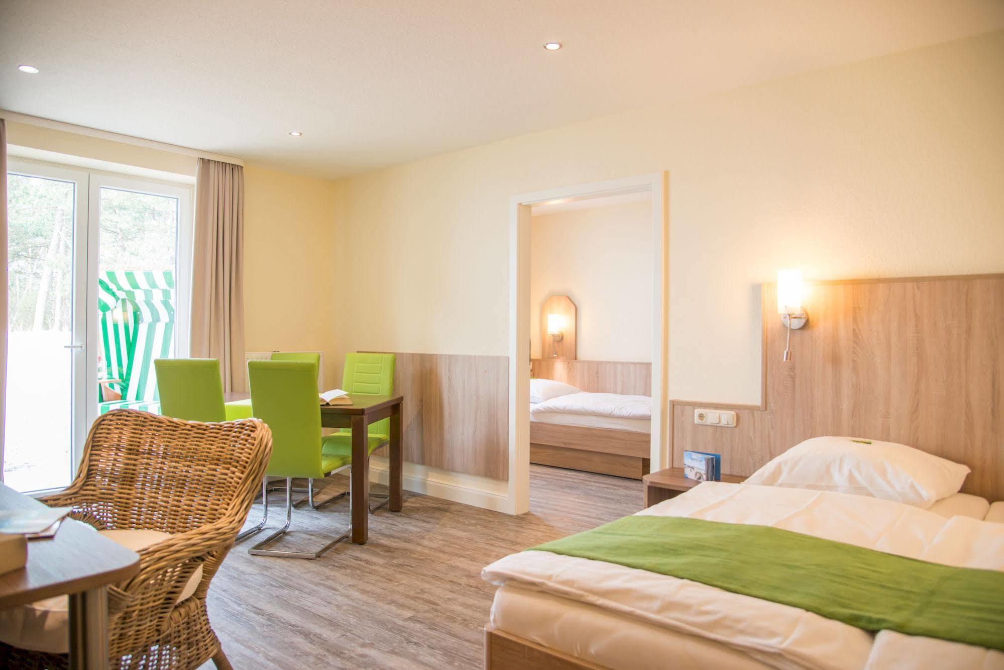 Duenen Stuuv Hotel Санкт Петер-Ординг Екстериор снимка