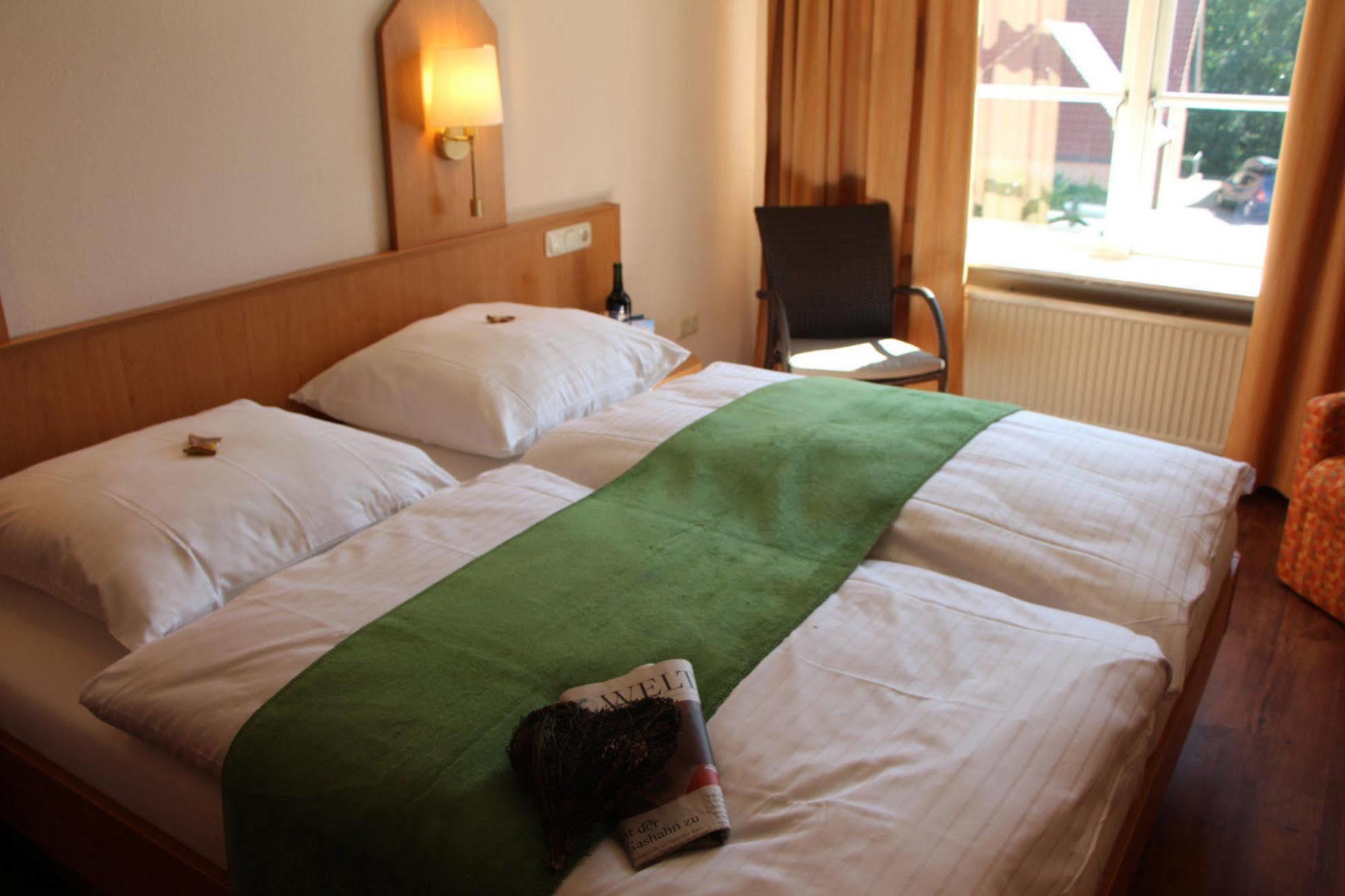 Duenen Stuuv Hotel Санкт Петер-Ординг Екстериор снимка